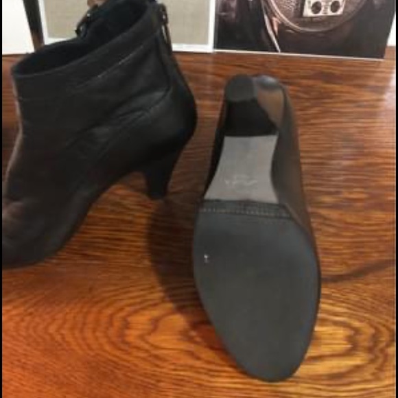 Women’s Browns black leather booties - size 7 - Picture 4 of 4